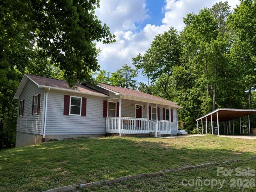 628 Hidden View Loop, Marion, NC 28752.  MLS# CAR4350774, YatesRealty ID 13743. 