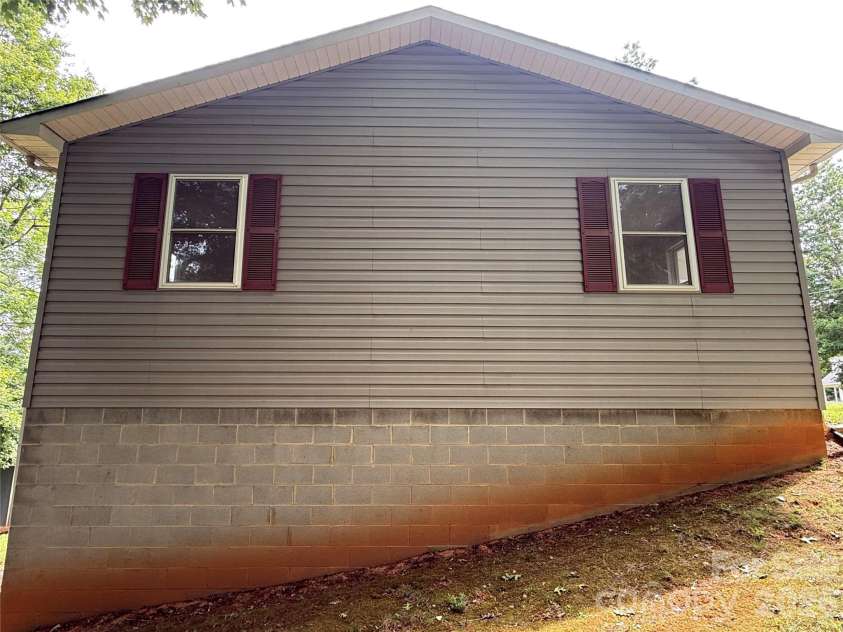 628 Hidden View Loop, Marion, NC 28752.  MLS# CAR4397253, YatesRealty ID 13743. 