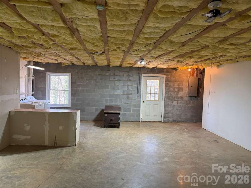 628 Hidden View Loop, Marion, NC 28752.  MLS# CAR4397253, YatesRealty ID 13743. Basement