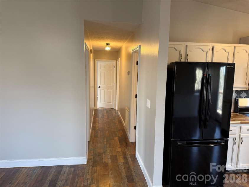 628 Hidden View Loop, Marion, NC 28752.  MLS# CAR4397253, YatesRealty ID 13743. Kitchen/ Hall way