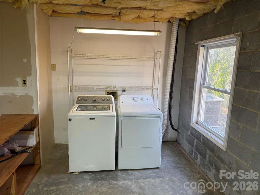 628 Hidden View Loop, Marion, NC 28752.  MLS# CAR4397253, YatesRealty ID 13743. Laundry hookup in Basement