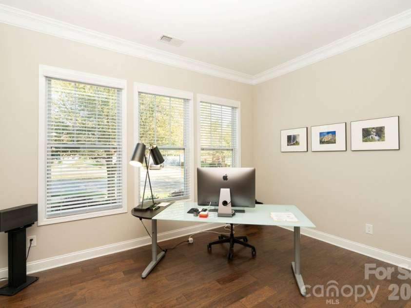 5031 Star Hill Lane, Charlotte, NC 28214.  MLS# CAR4358507, YatesRealty ID 13745. Front Bedroom