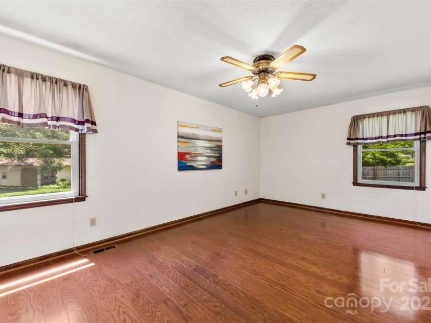 113 Helena Street, Mount Holly, NC 28120.  MLS# CAR4258703, YatesRealty ID 13747. 