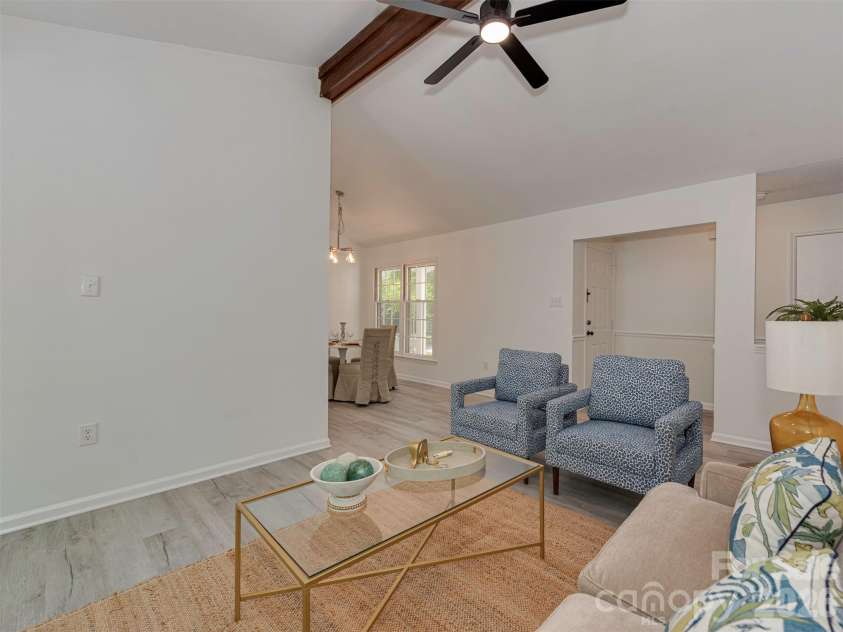517 Fence Post Lane, Matthews, NC 28105.  MLS# CAR4367263, YatesRealty ID 13747. 