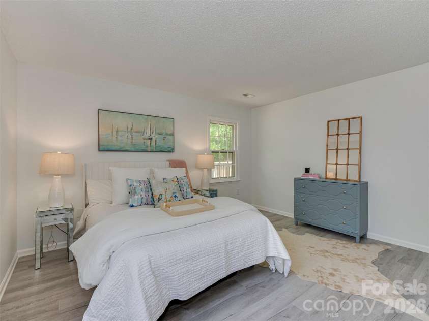 517 Fence Post Lane, Matthews, NC 28105.  MLS# CAR4367263, YatesRealty ID 13747. 