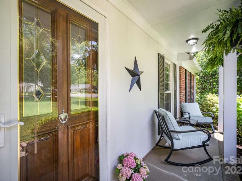 1014 Covewood Court, Charlotte, NC 28270.  MLS# CAR4259103, YatesRealty ID 13748. 