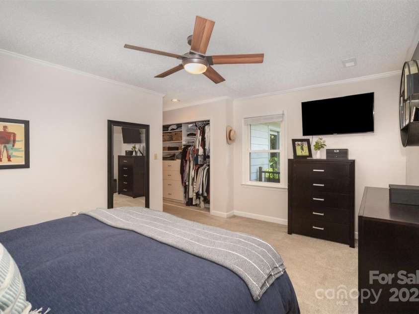1014 Covewood Court, Charlotte, NC 28270.  MLS# CAR4259103, YatesRealty ID 13748. 