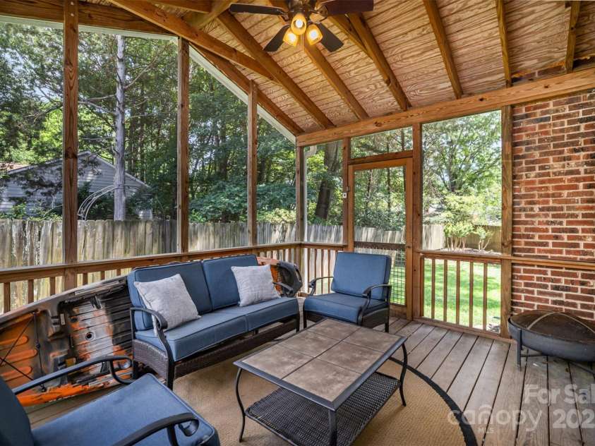 1014 Covewood Court, Charlotte, NC 28270.  MLS# CAR4259103, YatesRealty ID 13748. 