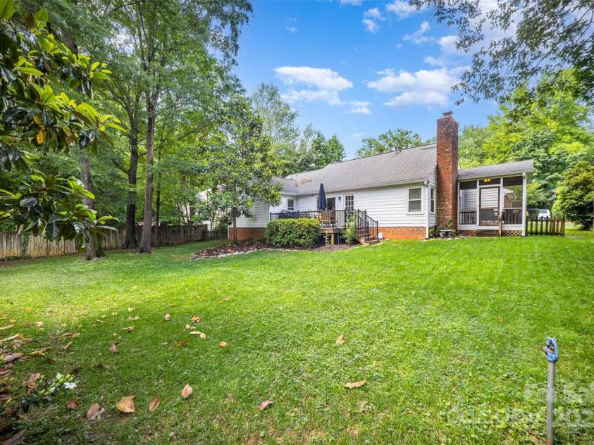 1014 Covewood Court, Charlotte, NC 28270.  MLS# CAR4259103, YatesRealty ID 13748. 