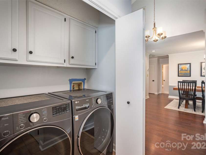 1014 Covewood Court, Charlotte, NC 28270.  MLS# CAR4259103, YatesRealty ID 13748. Laundry