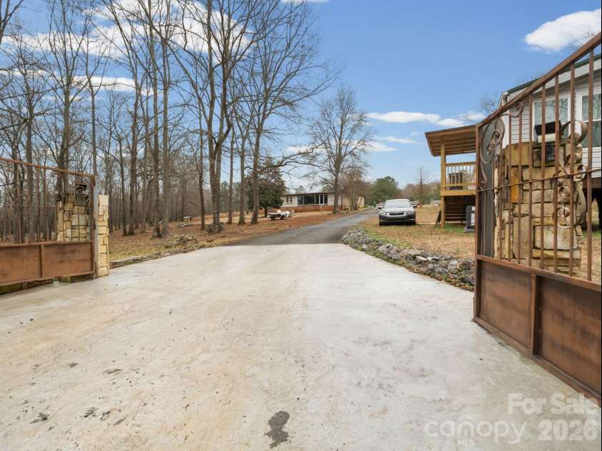 166 Fleece Lane, Mooresboro, NC 28114.  MLS# CAR4354679, YatesRealty ID 13748. 