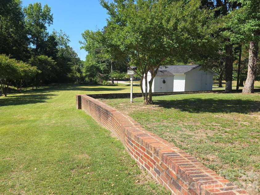 313 Pigg Street, Pageland, SC 29728.  MLS# CAR4338210, YatesRealty ID 13749. 