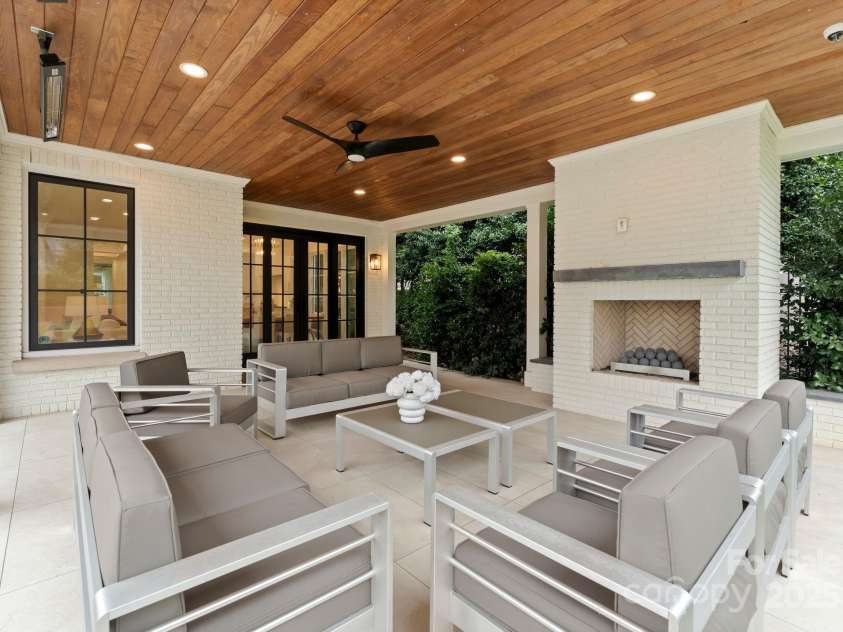 1446 Queens Road, Charlotte, NC 28207.  MLS# CAR4186575, YatesRealty ID 1375. Covered back porch