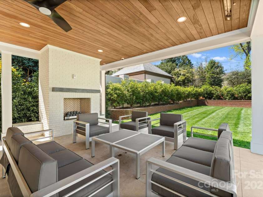 1446 Queens Road, Charlotte, NC 28207.  MLS# CAR4186575, YatesRealty ID 1375. Covered porch
