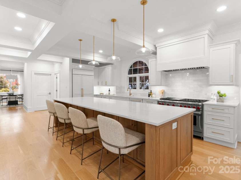 1446 Queens Road, Charlotte, NC 28207.  MLS# CAR4186575, YatesRealty ID 1375. Kitchen