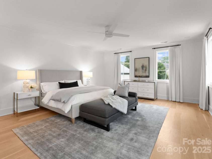 1446 Queens Road, Charlotte, NC 28207.  MLS# CAR4186575, YatesRealty ID 1375. Primary bedroom