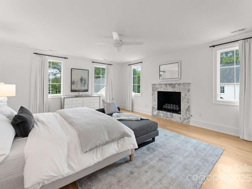 1446 Queens Road, Charlotte, NC 28207.  MLS# CAR4186575, YatesRealty ID 1375. Primary bedroom