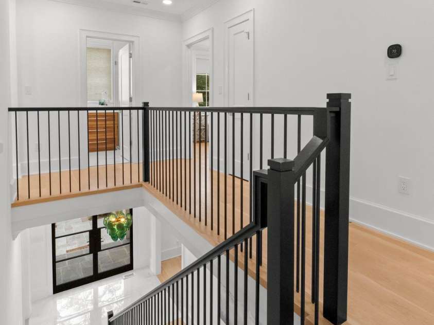 1446 Queens Road, Charlotte, NC 28207.  MLS# CAR4186575, YatesRealty ID 1375. Upstairs hallway