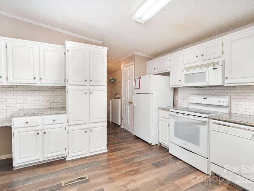 394 Link Drive, Iron Station, NC 28080.  MLS# CAR4274866, YatesRealty ID 13750. 