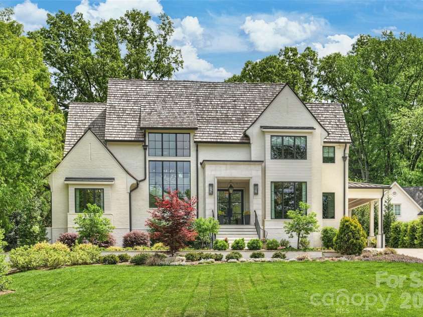 1931 Shoreham Drive, Charlotte, NC 28211.  MLS# CAR4369761, YatesRealty ID 13751. 