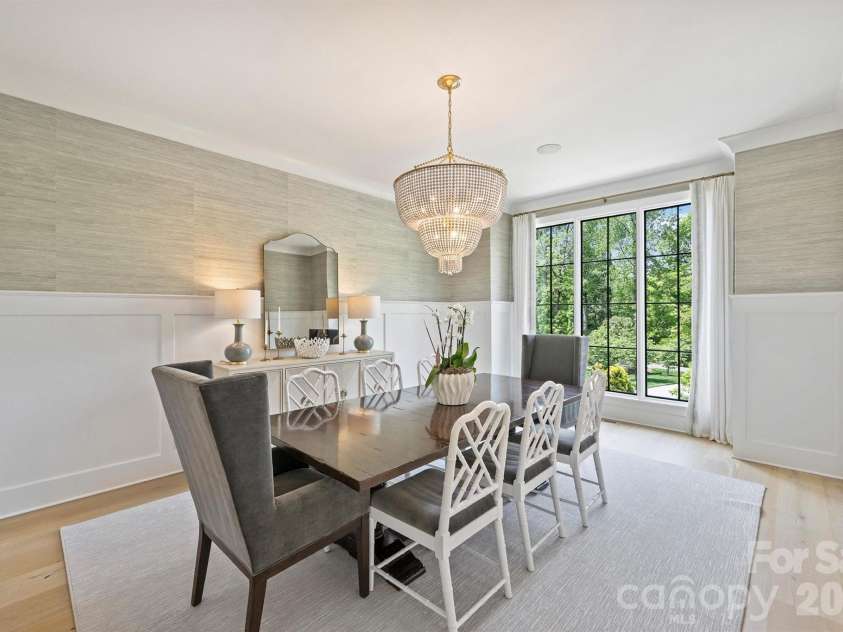 1931 Shoreham Drive, Charlotte, NC 28211.  MLS# CAR4369761, YatesRealty ID 13751. Dining Room 