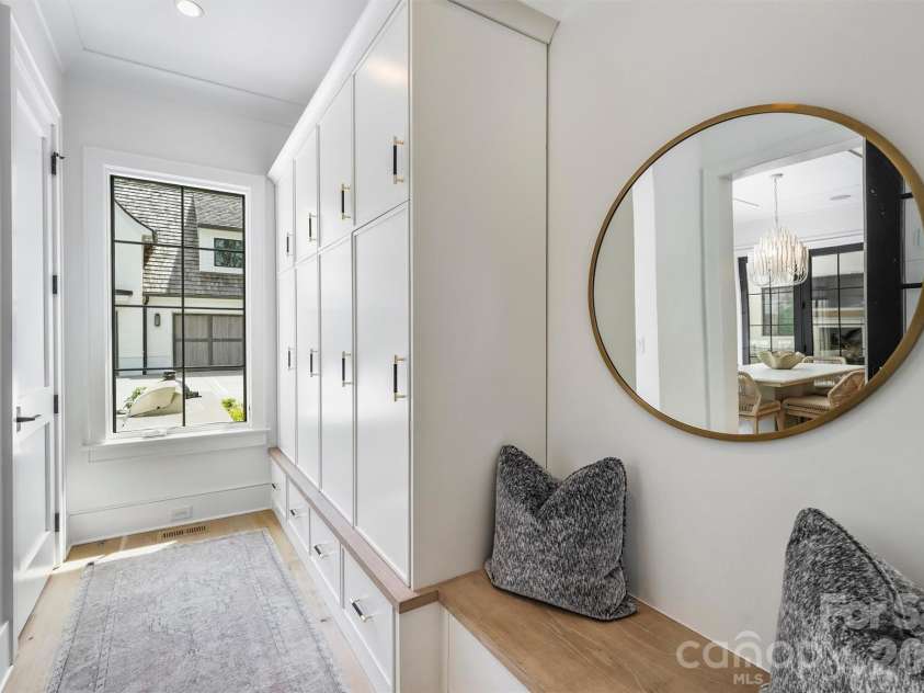 1931 Shoreham Drive, Charlotte, NC 28211.  MLS# CAR4369761, YatesRealty ID 13751. Drop Zone 