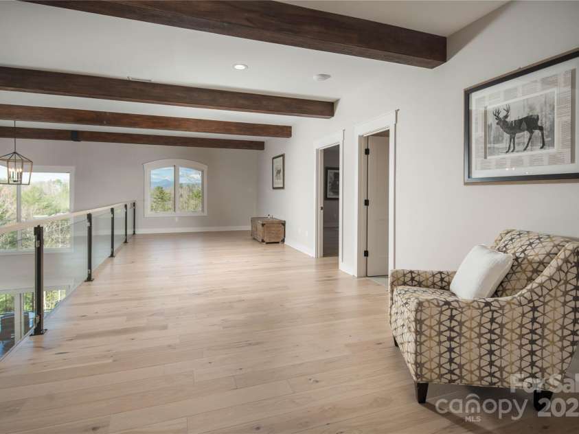 1555 Royal Lane, Lenoir, NC 28645.  MLS# CAR4243068, YatesRealty ID 13752. Flex Space wit VIEWS