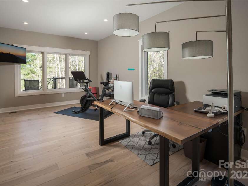 1555 Royal Lane, Lenoir, NC 28645.  MLS# CAR4243068, YatesRealty ID 13752. Office