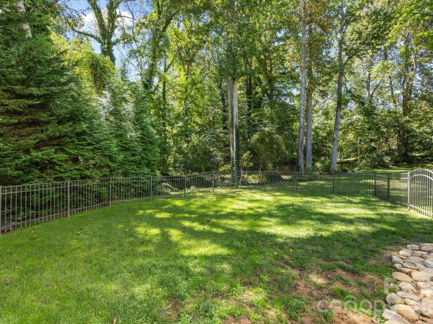 18 Oak Springs Drive, Arden, NC 28704.  MLS# CAR4343795, YatesRealty ID 13755. 