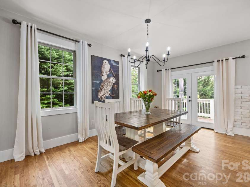 18 Oak Springs Drive, Arden, NC 28704.  MLS# CAR4416470, YatesRealty ID 13755. 