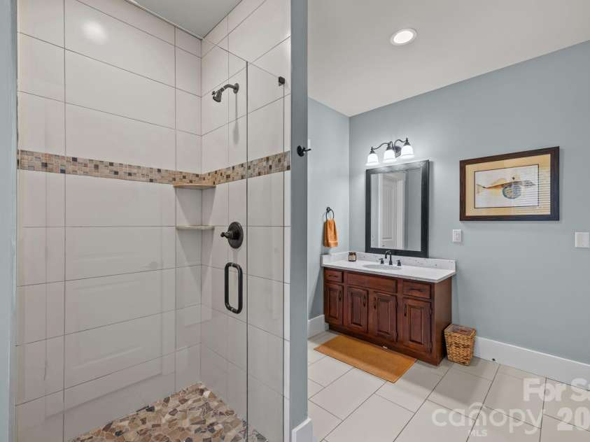 18 Oak Springs Drive, Arden, NC 28704.  MLS# CAR4416470, YatesRealty ID 13755. 
