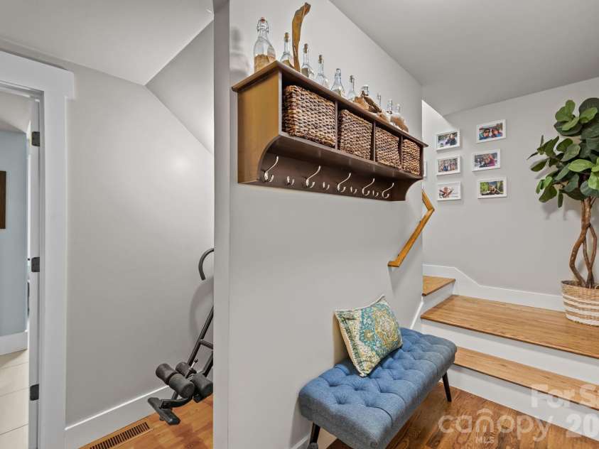 18 Oak Springs Drive, Arden, NC 28704.  MLS# CAR4416470, YatesRealty ID 13755. 