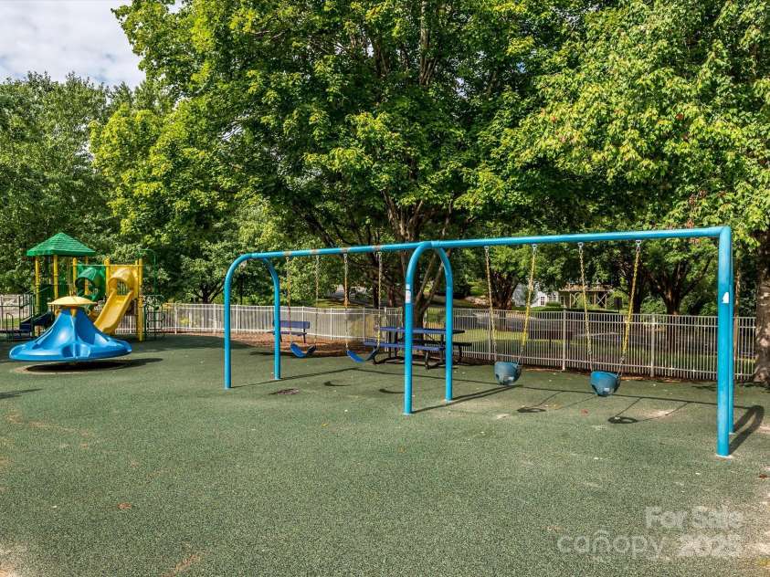 4743 Morning Dew Court, Charlotte, NC 28269.  MLS# CAR4244275, YatesRealty ID 13756. Community Playground