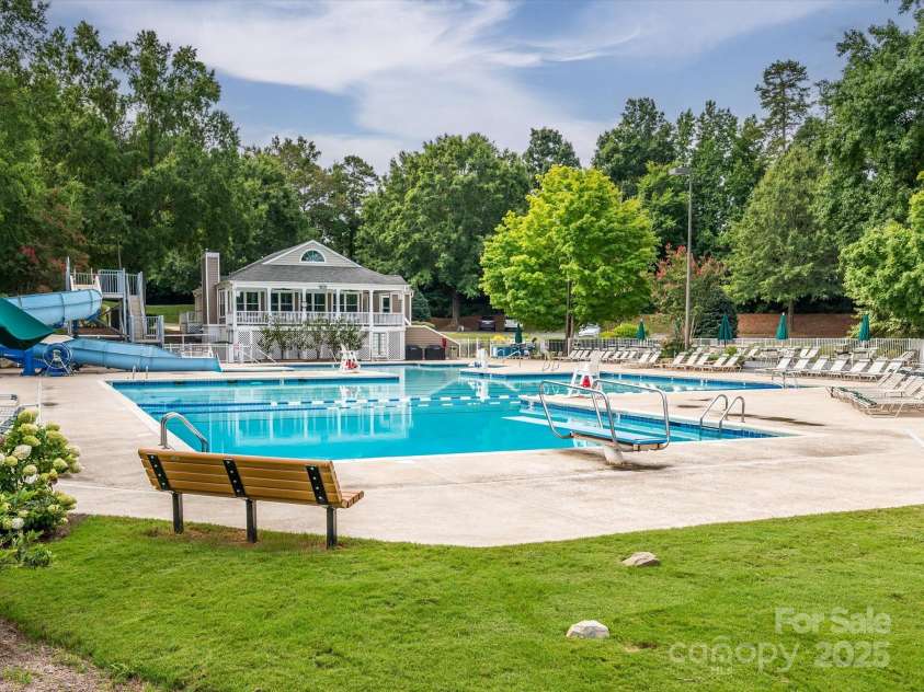 4743 Morning Dew Court, Charlotte, NC 28269.  MLS# CAR4244275, YatesRealty ID 13756. Community Pool