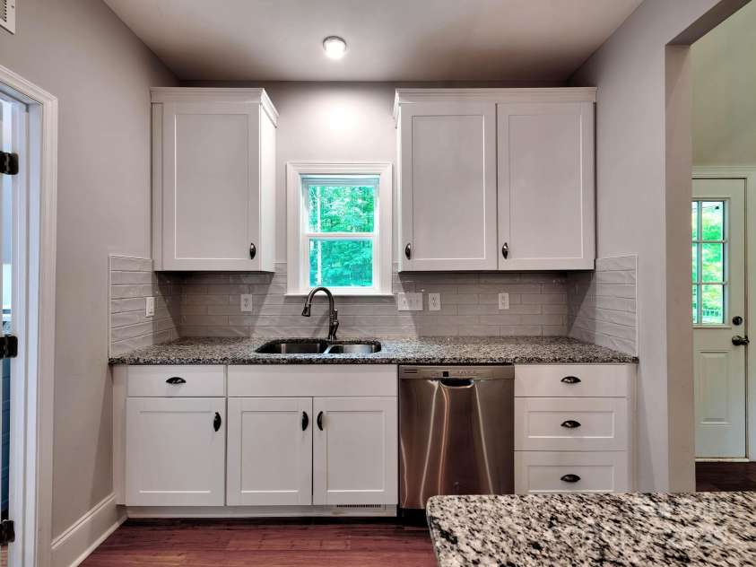 1904 Lark Lane, Stanley, NC 28164.  MLS# CAR4254410, YatesRealty ID 13757. 