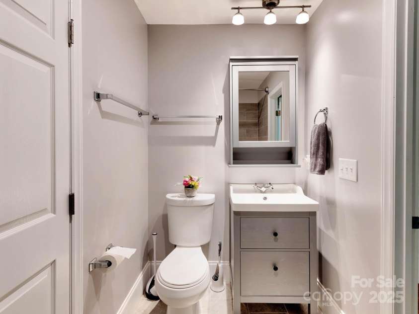 1904 Lark Lane, Stanley, NC 28164.  MLS# CAR4254410, YatesRealty ID 13757. 