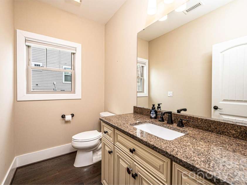 3911 13th Street, Hickory, NC 28601.  MLS# CAR4329122, YatesRealty ID 13757. 