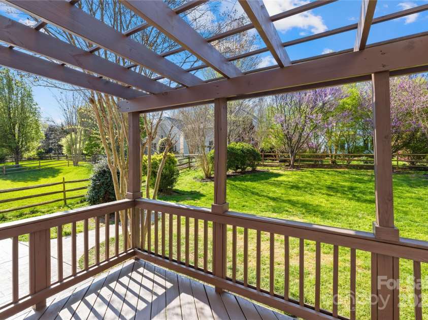 14500 Harvington Drive, Huntersville, NC 28078.  MLS# CAR4218123, YatesRealty ID 13758. 