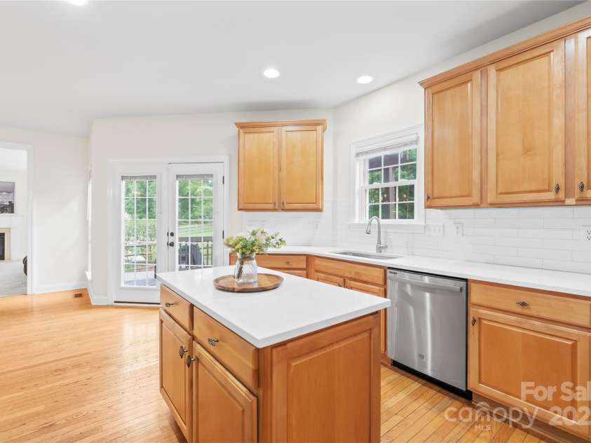 14500 Harvington Drive, Huntersville, NC 28078.  MLS# CAR4218123, YatesRealty ID 13758. 