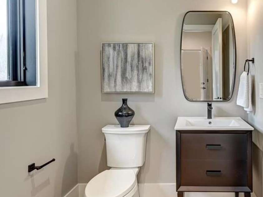 42 Spring Cove Road, Asheville, NC 28804.  MLS# CAR4246585, YatesRealty ID 13759. Main level half bath off drop zone.