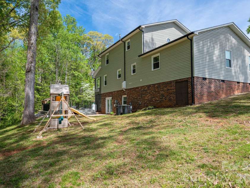 4703 Nc 16 Business Highway, Denver, NC 28037.  MLS# CAR4365461, YatesRealty ID 13759. 