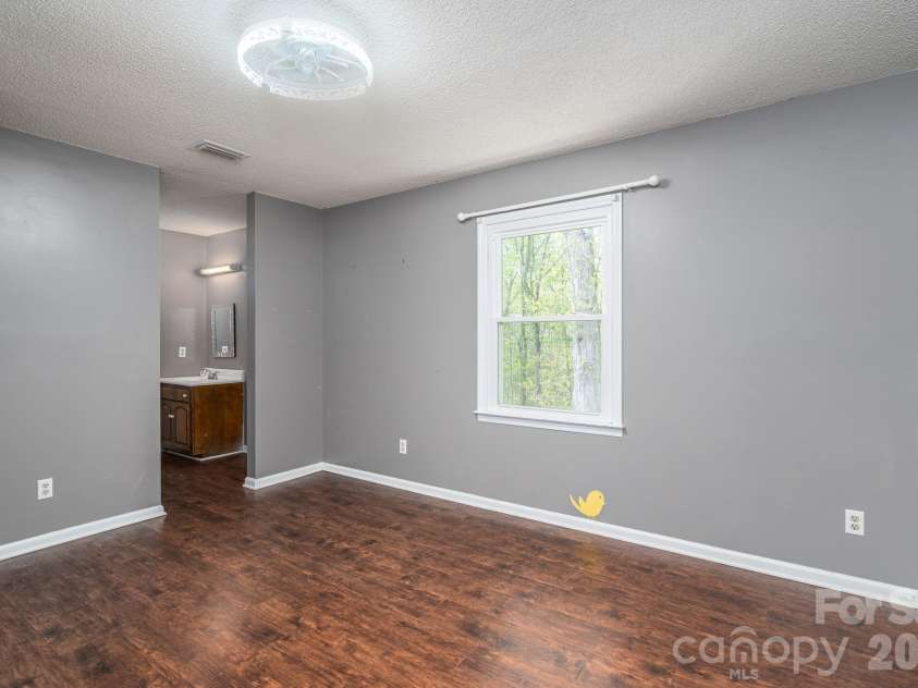 4703 Nc 16 Business Highway, Denver, NC 28037.  MLS# CAR4365461, YatesRealty ID 13759. 