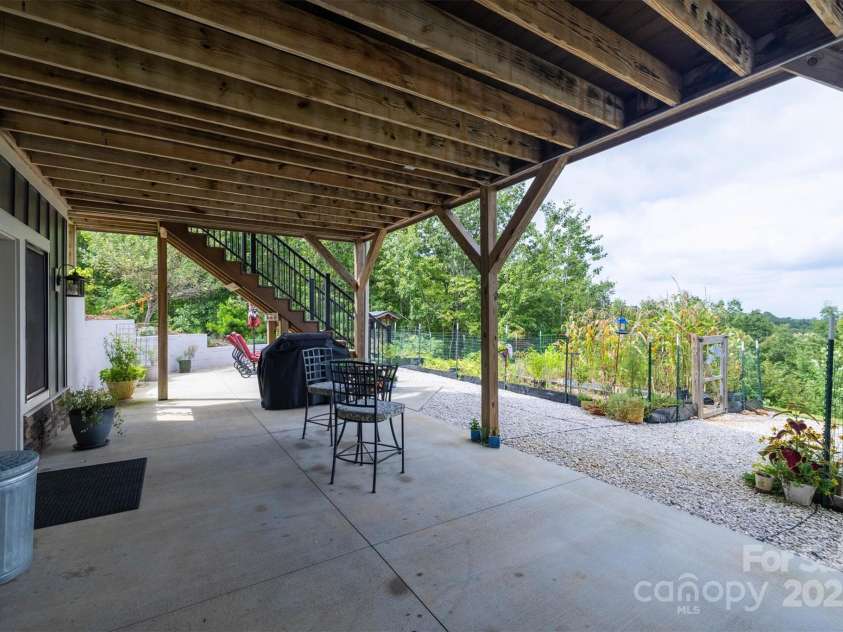 381 Scenic Overlook Drive, Nebo, NC 28761.  MLS# CAR4294911, YatesRealty ID 1376. 