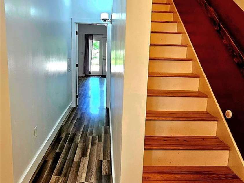 5 Valley Drive, Weaverville, NC 28787.  MLS# CAR4227304, YatesRealty ID 1376. Downstairs Hallway