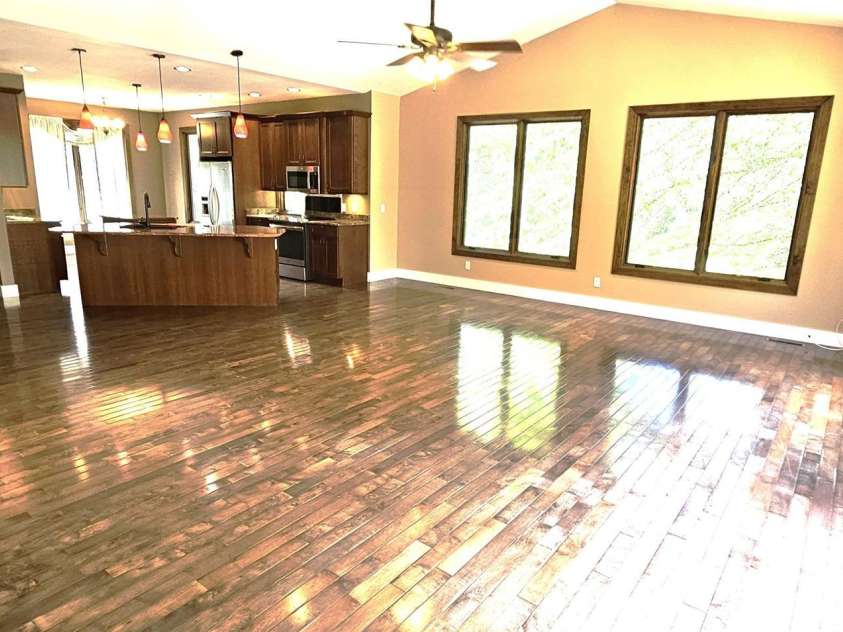 5 Valley Drive, Weaverville, NC 28787.  MLS# CAR4227304, YatesRealty ID 1376. Family Room