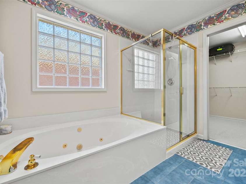 1911 Connemara Court, Gastonia, NC 28054.  MLS# CAR4228614, YatesRealty ID 13763. 