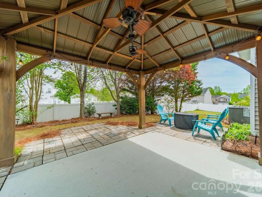 3316 Brackhill Street, Davidson, NC 28036.  MLS# CAR4367756, YatesRealty ID 13768. 