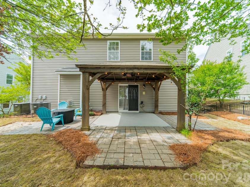 3316 Brackhill Street, Davidson, NC 28036.  MLS# CAR4367756, YatesRealty ID 13768. 