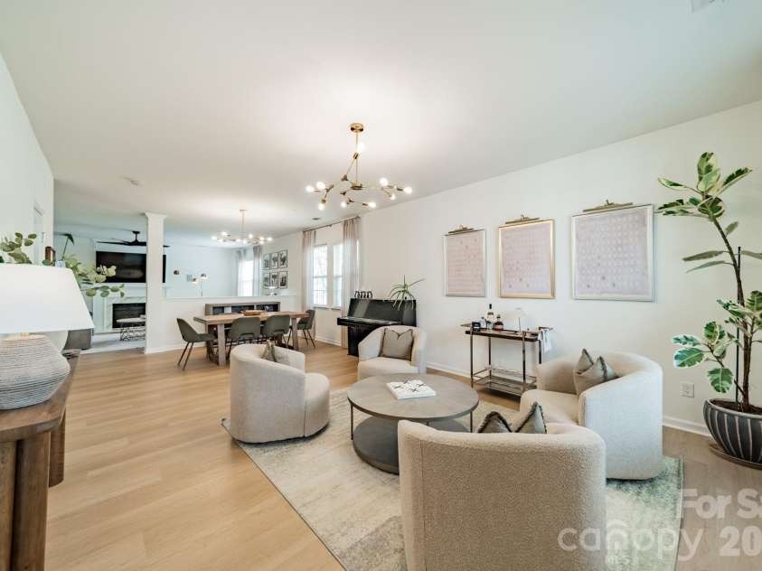 3316 Brackhill Street, Davidson, NC 28036.  MLS# CAR4367756, YatesRealty ID 13768. Living Rom