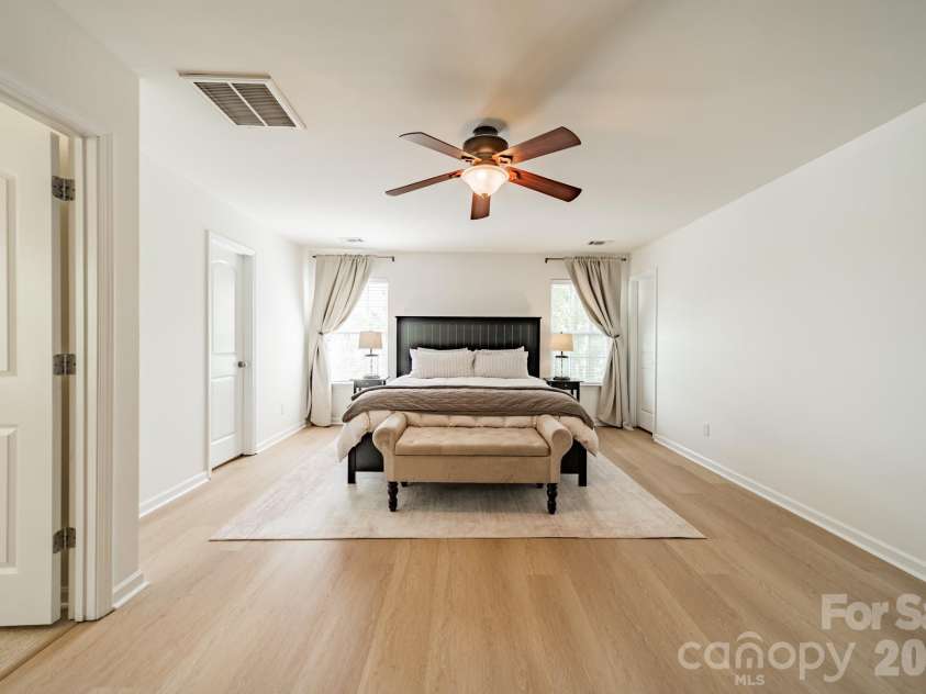 3316 Brackhill Street, Davidson, NC 28036.  MLS# CAR4367756, YatesRealty ID 13768. Primary Bedroom